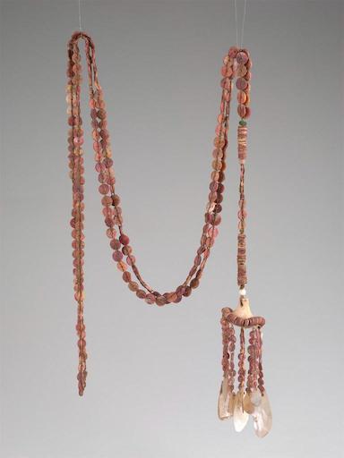 A bagi necklace